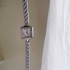 Melissa Distinctive Fashion Watch Dameshorloge met temperament, retro Romeinse wijzerplaat, eenvoudige vierkante band - Product Image 5