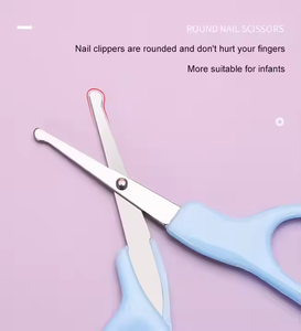 Offre Flash: Trousse de Soins et Toilettage pour Nouveau-né, Kit 13 Pièces Essentiel pour Bébé Avec Brosse et Peigne - Product Image 6