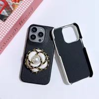 Étui de téléphone en cuir avec fleur de rose 3D, coque arrière rigide antichoc compatible avec iPhone 16E 16 15 14 13 12 11 Pro Max