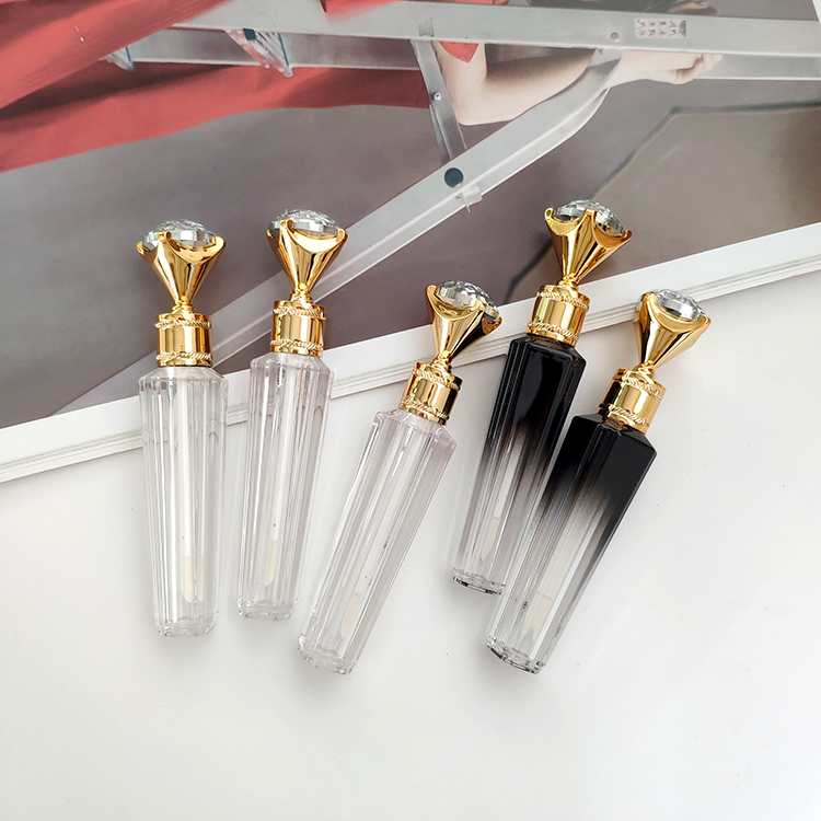 Vente en gros de tubes de brillant à lèvres vides de luxe en forme de dessus de diamant Conteneur de marque privée 3ml de tubes de brillant à lèvres en forme de diamant