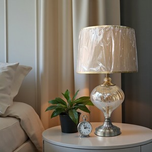 Lampe en verre à lueur douce Décoration d'intérieur Lampe de table en verre LAMPE EN VERRE CHAMPAGNE COULEUR MARRON DORÉ RACCORD - Product Image 1