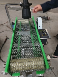 China Fabriek Leveren Nieuwe 304 Roestvrijstalen Tafelblad Ketting Voor Kleine Mesh Band Transportband Verstelbare Voor Automatische Assemblagelijn - Product Image 5