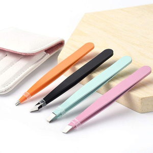 Ensemble de 4 pinces à épiler pour sourcils en acier inoxydable à pointe fine, kit de toilettage pour l'épilation des poils incarnés du visage pour femmes - Product Image 6