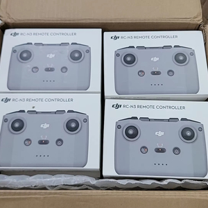 รีโมทคอนโทรล RC N3 ของแท้สำหรับ Air 3S Air <span class=keywords><strong>3</strong></span> <span class=keywords><strong>Mini</strong></span> 4 <span class=keywords><strong>Pro</strong></span> Flip Neo RC N3 มาพร้อมกับสายเชื่อมต่อ USB-C และ Lightning - Product Image 1