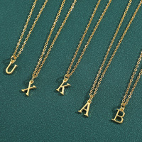 Colliers pendentifs délicats à la mode avec des lettres anglaises Chaînes de clavicule exquises, accessoires plaqués en or 18 carats