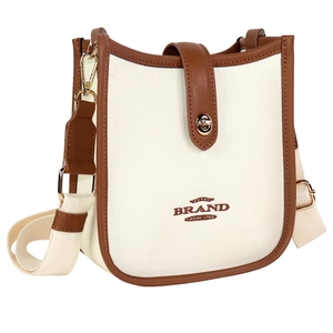 Sac à bandoulière pour femme, petit format, élégant, de luxe et de niche, avec design unique. - Product Image 2