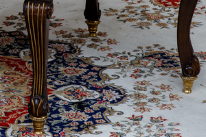 Otel veya Villa mobilya merkezi masa tedarikçisi siyah antika görünümlü sehpa doğrudan fiyat ahşap çin oyma oturma odası ev için - Product Image 6