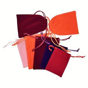 Sac de rangement en peluche personnalisable avec cordon de serrage, idéal pour bijoux, cadeaux, bougies et artisanat, recyclable et estampé, vente en gros - Product Image 2