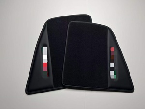 Tapis de sol épais personnalisés avec couleur et emblème sur mesure pour Ferrari 296 GTB GTS, doublures intérieures de supercar premium - Product Image 1