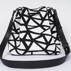 Bolso Tote Portátil de Moda con Estampado Animal y Logotipo Personalizado para Mujer, Bolso Tipo Cubo de Ganchillo con Correa Única Ajustable para Trabajo, Viajes y Compras - Product Image 5