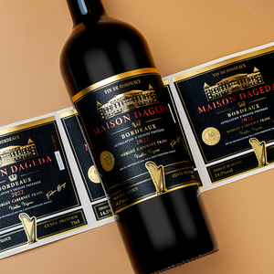 Personnalisé personnalisé de haute qualité papier texturé noir Spot Uv impression feuille d'or en relief bouteille de vin étiquette collante pour l'emballage - Product Image 1