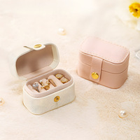 Boîte de rangement pour boucles d'oreilles rectangulaires à motif uni, style européen et américain, petite boîte à bijoux exquise et pratique, mini