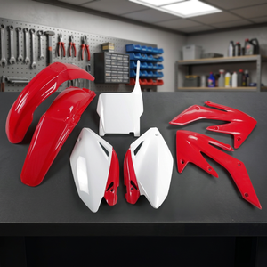 Kit in Plastica OEM Marca XFUN per CRF 250R 2004-2005 con Materiali ABS e Alluminio, Prodotto in Italia, Spedito via Aerea - Product Image 2