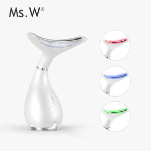 Máy <span class=keywords><strong>massage</strong></span> trị liệu chống lão hóa da mặt và cổ Ms.W Wholesale, sử dụng đèn đỏ, thiết bị làm đẹp, máy nâng cơ mặt và cổ - Product Image 1