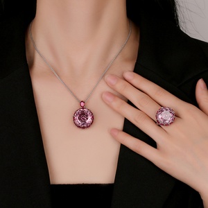 Venta al por mayor de fábrica: Nuevo set de joyería de circonita cúbica rosa de cobre ecológico con rosa seca tallada de 18-16 mm para mujer, ideal para eventos románticos. - Product Image 6