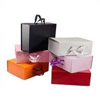 Boîte cadeau rigide recyclable avec logo personnalisé imprimé, doublure en éponge, gaufrage et laminage mat pour le rangement de bijoux et les cadeaux du Ramadan