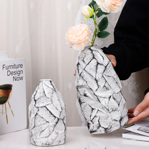 Redeco Modern Geometric Texture Dekorative Keramik Vase Tisch Keramik Blumenvase Künstlerische Home Hochzeit Herzstück Dekoration - Product Image 6