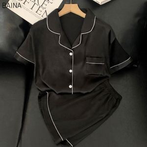 Pyjama d'été noir en soie glacée à manches courtes, style élégant pour seniors, peut être porté à l'extérieur comme ensemble décontracté - Product Image 4