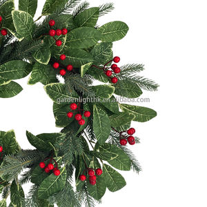 Guirlande de Noël artificielle moderne écologique de qualité supérieure de 19,68 pouces - Feuilles de baies rouges en PE vertes, décoration de porte, mur, fenêtre, fête de vacances - Product Image 3
