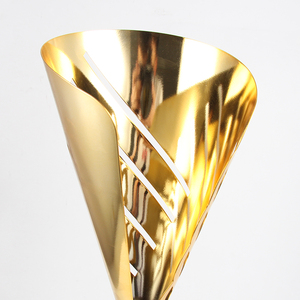 Grand trophée <span class=keywords><strong>de</strong></span> 80cm en métal personnalisé pour compétition sportive majeure Champion Team Awards Gagnant Souvenir Cadeau OEM Golden Heavy Trophées - Product Image 4