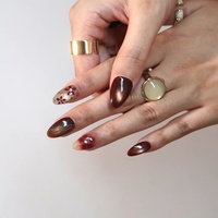 Herfst-winter Meh-Lad acryl amandelvormige opzetnagels bruine kattenoog gouden folie strass steentjes Franse tip handgeschilderde wijnrode nagels
