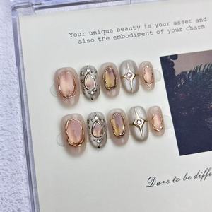 Nouveau produit lancé, <span class=keywords><strong>ongles</strong></span> press-on faits main de luxe couleur café, effet dégradé, ruban plissé, œil de chat, années dorées - Product Image 3