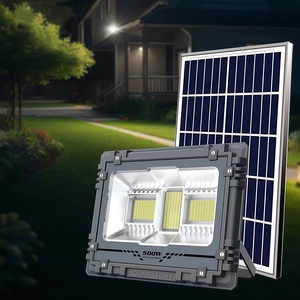 Faro LED <span class=keywords><strong>Solare</strong></span> per Stadi e Impianti Sportivi 100W-800W, per Esterni/Magazzini, <span class=keywords><strong>Corpo</strong></span> in Alluminio, Grado di <span class=keywords><strong>Protezione</strong></span> IP67, Batteria Li-Po4, Garanzia 3 Anni - Product Image 2