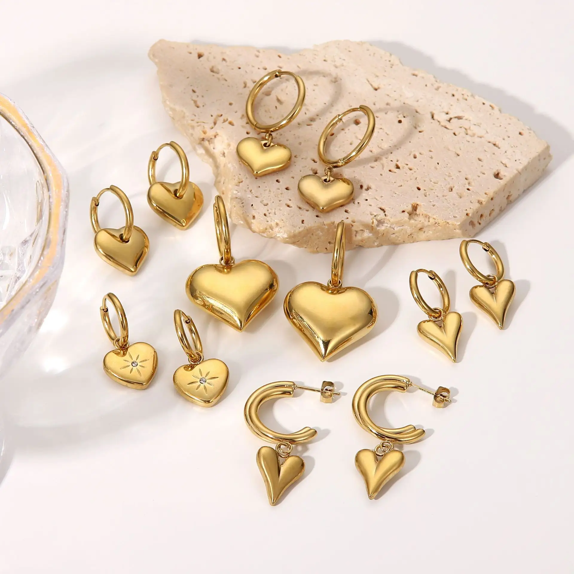 Trendy Jewelry Stainless Steel Love Heart Shape Earrings 18K Gold Plated Heart Solid Drop Earrings Charm Hoop Dangle Earring