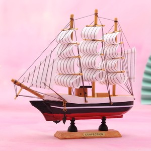 Modelo de velero Yu Mo con luces que cambian de color para decoración de escritorio en el hogar - Product Image 3