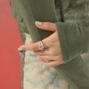 Anillo Abierto con Patrón de Rama de Árbol en Plata de Ley S925, Joyería de Moda para Mujer, Regalo - Product Image 4