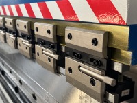 Máquina de Plegado de Chapa Metálica de Aluminio, Prensa Plegadora Hidráulica Eléctrica Servo CNC Totalmente Automática y Personalizada