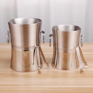 Seau à glace refroidisseur de vin <span class=keywords><strong>et</strong></span> de bière isolé à double paroi en acier inoxydable personnalisé de haute qualité avec poignées en anneau outils de barre - Product Image 5
