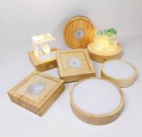 Vente en gros de source de lumière LED veilleuse boule de cristal ronde tableau de diffusion base en bois lampes de table alimentées par USB pour chambre à coucher