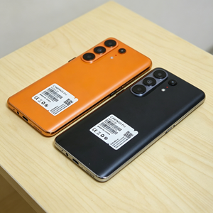 สมาร์ทโฟน Camon 50 Pro 5G รุ่น 16GB+1TB ปลดล็อคแล้ว รองรับซิมคู่ สแตนด์บายคู่ CDMA/LTE หน้าจอ LED 7.0 นิ้ว 120Hz พร้อมซีพียู 10 คอร์ - Product Image 4