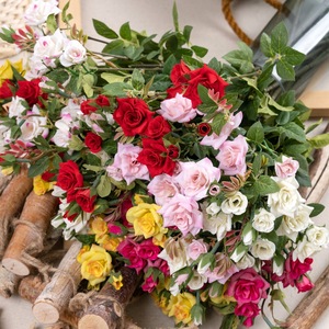 ดอกกุหลาบประดิษฐ์ CallaFloral ก้านเดี่ยว สีแดงสด สีเหลือง กุหลาบแดง ผ้าทอแบบแพน สำหรับตกแต่งบ้าน งานแต่งงาน - Product Image 1