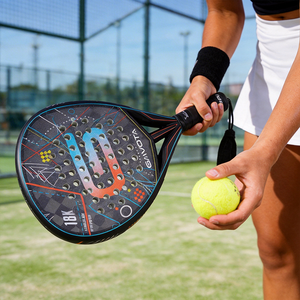 Raqueta de Pádel de Carbono 3K de Alto Rendimiento para Jugadores Intermedios, Logotipo Personalizado, Superficie Rugosa, Acabado Mate - Product Image 6