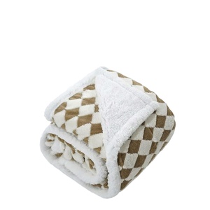 3D Jacquard cationique classique losange impression Sherpa polaire couverture pour la maison floue doux confortable épais chaud personnalisé jeter couverture - Product Image 1