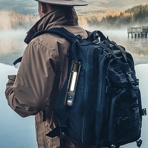 혁신적인 숨겨진 자석 베이스 손전등 18650 배터리 1000+ 루멘 IP44 방수 컴팩트 알루미늄 DIY 캠핑 차량용 - Product Image 2