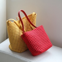 Nouveau sac seau en cuir véritable tissé à la main pour femme, sac fourre-tout ajouré à la mode, sac à bandoulière en cuir de vachette de haute qualité, sac sous le bras