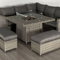Ensemble de canapés en rotin moderne avec foyer - Table de jardin d'extérieur et mobilier de patio, design contemporain