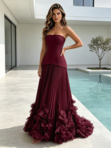 Vestido de Noche Largo OEM Rojo Tipo Alfombra Roja con Escote Corazón, Corsé Estructurado, Falda Plisada y Flores 3D para Invitadas de Boda - Directo de Fábrica China - Product Image 2