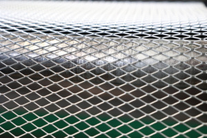 Cung Cấp Nhanh Chóng Tốc Độ Mạ Kẽm Mở Rộng Kim Loại Lưới Đục Lỗ Cho Máng Xối Bảo Vệ Bảo Vệ Hàng Rào Dây Lưới Cắt Hàn Bộ Lọc - Product Image 6