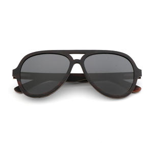 Beiyuanファッショナブルな軽量ビンテージプロモーションサングラス % 竹木フレームTAC偏光レンズミラーカラー - Product Image 5