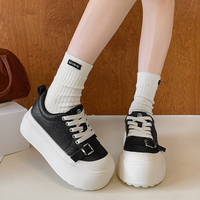 Baskets compensées à bout rond pour femmes, avec lacets et boucle métallique, semelle épaisse surélevée, style décontracté et tendance pour le quotidien