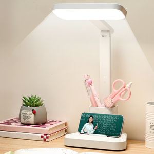 โคมไฟตั้งโต๊ะ LED แบบชาร์จไฟได้ทันสมัย พร้อมระบบสัมผัส ปรับความสว่างได้ ใช้พลังงานจากแบตเตอรี่ ตัวโคมทำจากพลาสติก โคมสีขาว สำหรับอ่านหนังสือ ถนอมสายตา - Product Image 1