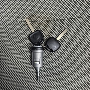 Car Ignition <b>Lock</b> Cylinder 0913653 With 2 Keys For Opel Vauxhall Omega Zinc Alloy Dark Gray White <b>Box</b> Packaging - Product Image 2
