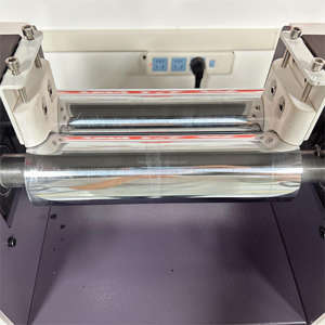 Velocidad del rodillo 10-40r/min Equipo de máquina de prueba de molino de mezcla de goma de dos rollos abierto de escritorio - Product Image 3