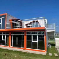 Maison conteneur modulaire standard en panneaux sandwich, design ferme, installation rapide sur site, gain de temps, efficace pour tous