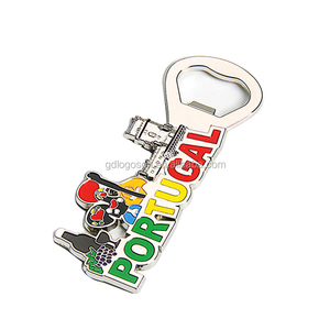 Cadeaux <span class=keywords><strong>de</strong></span> <span class=keywords><strong>voyage</strong></span>, souvenir portugais, aimant <span class=keywords><strong>de</strong></span> réfrigérateur en émail représentant une maison traditionnelle <span class=keywords><strong>de</strong></span> l'île <span class=keywords><strong>de</strong></span> Madeira, aimant décoratif en métal en vrac - Product Image 3