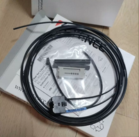 Sensor Penguat Serat Optik Keyence FU-95S